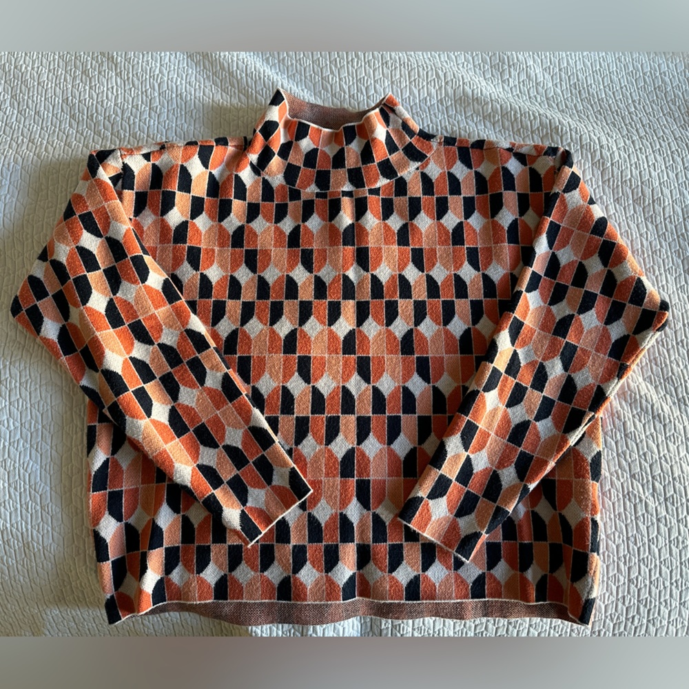 Cary’s by Maeve Anthropologie Mock-Neck  Sweater.  Size small.  Great condition.